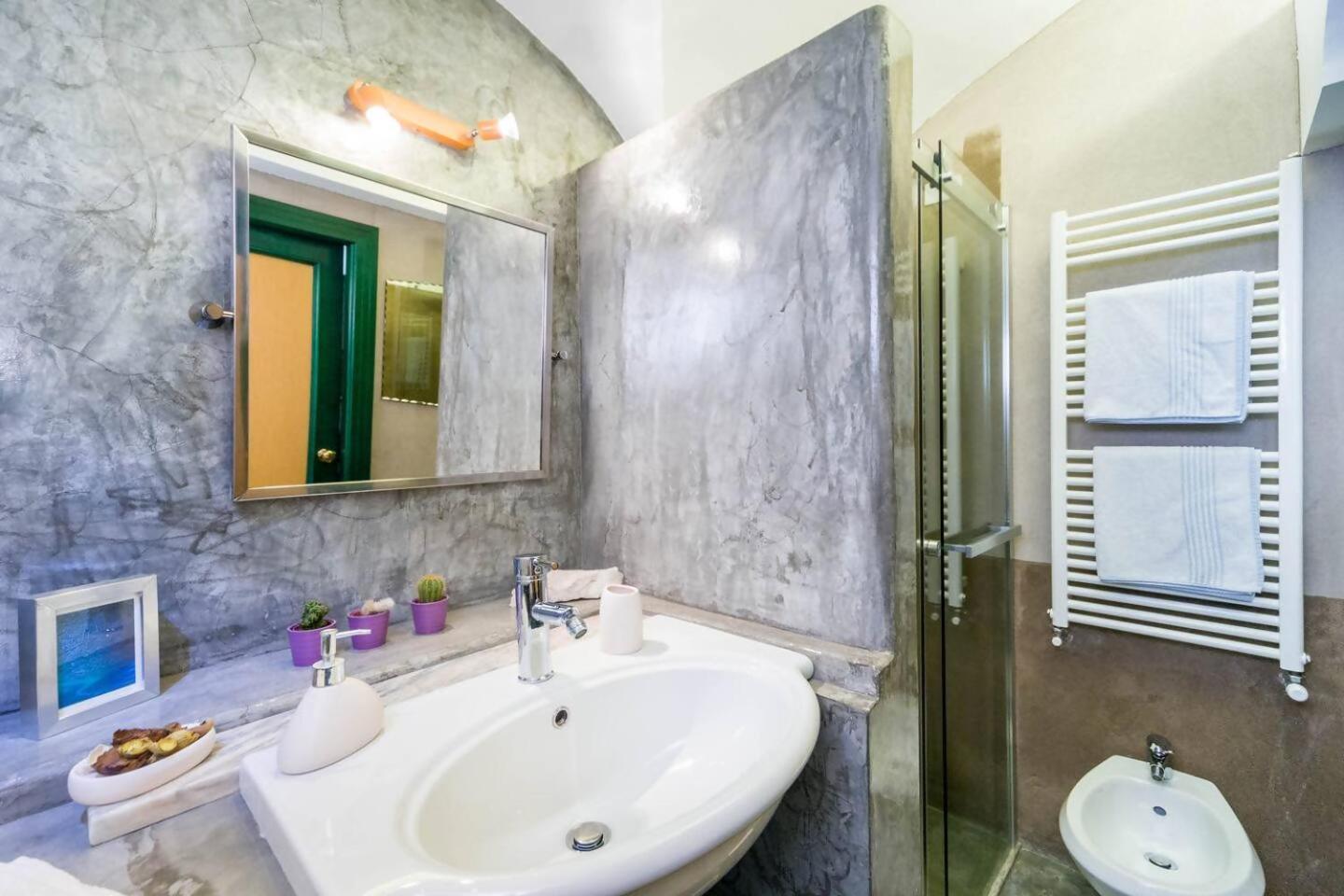 Lovingenoa - Ducale - Natural Light Apartment