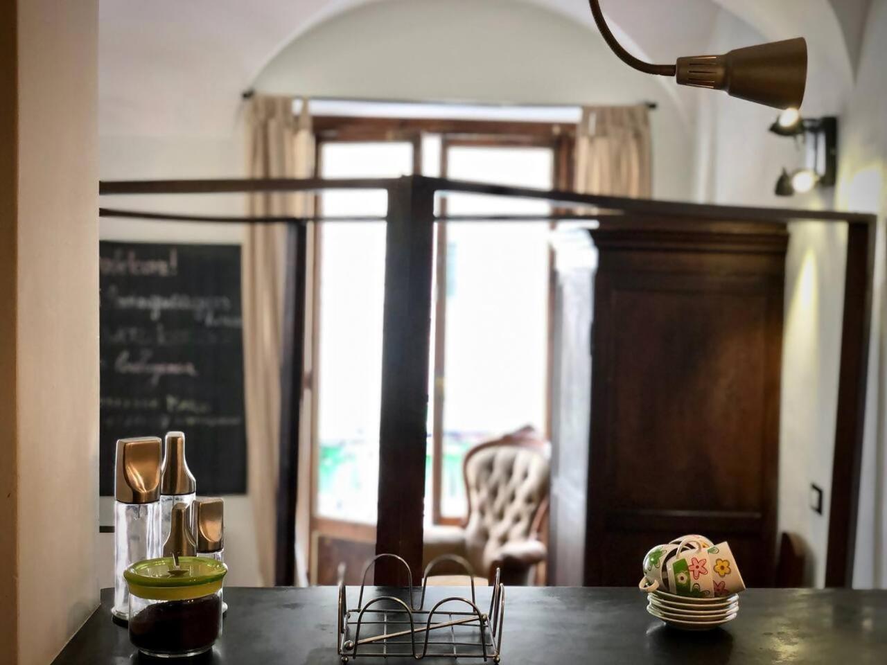 Lovingenoa - Ducale - Natural Light Genua