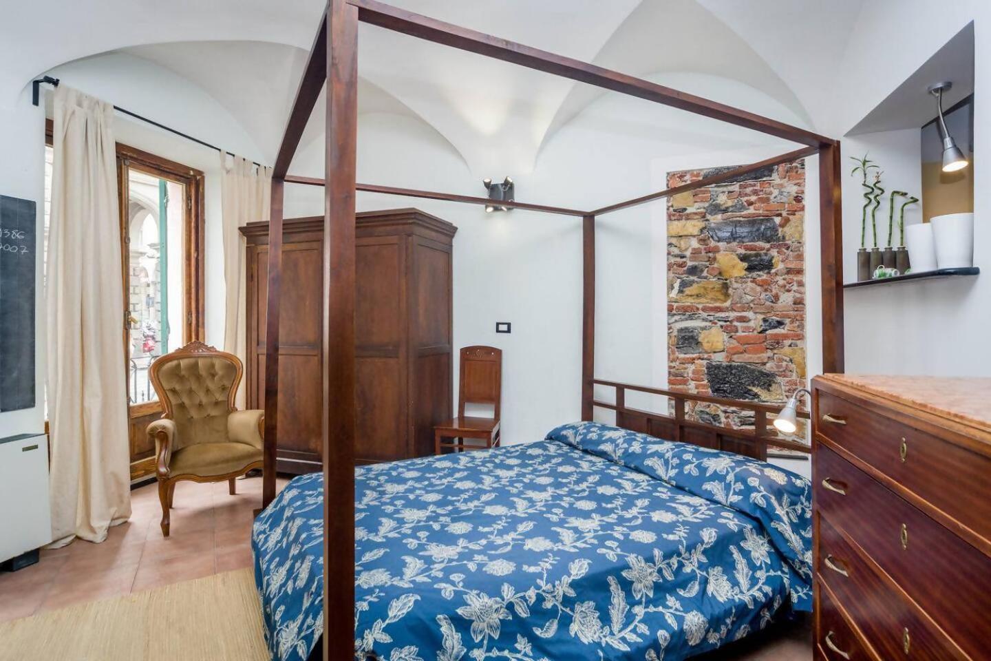 Lovingenoa - Ducale - Natural Light