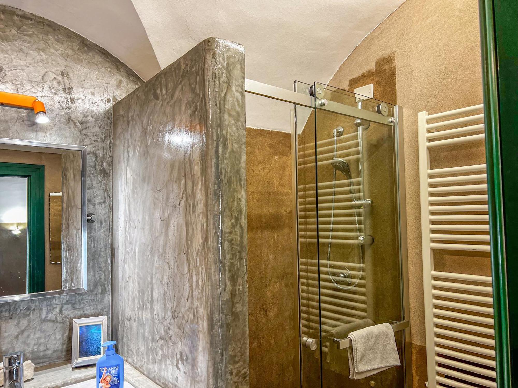Lovingenoa - Ducale - Natural Light *