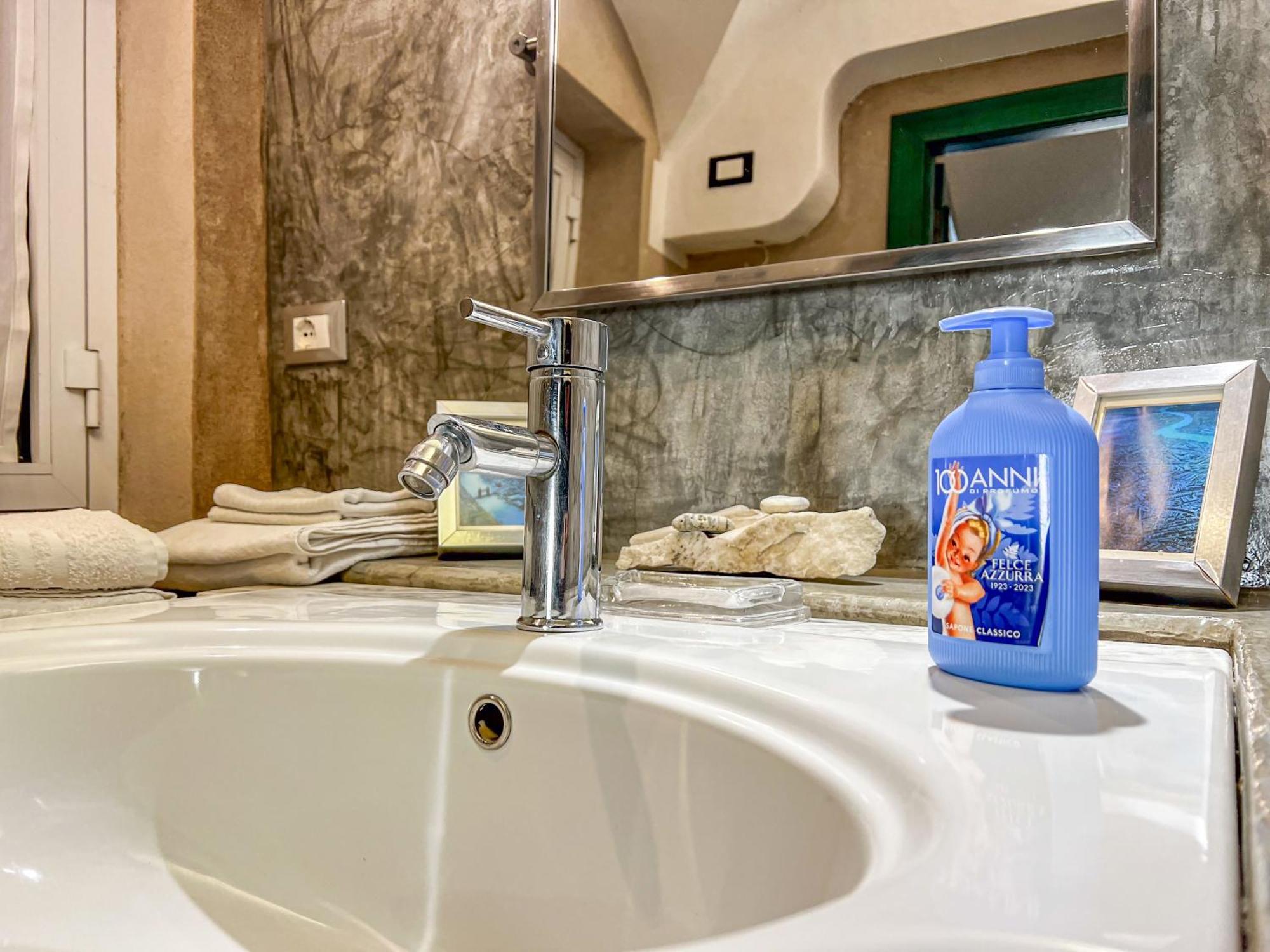 Lovingenoa - Ducale - Natural Light Apartment *
